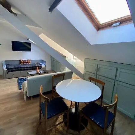 A 50m Du Centre & Des Telecabines, Nid Douillet Apartament *