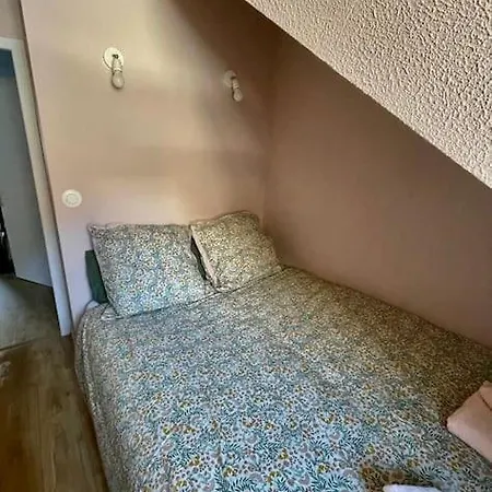 A 50m Du Centre & Des Telecabines, Nid Douillet كوتيريه